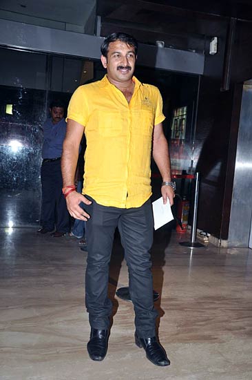 'आरक्षण' के प्रीमियर की तस्वीरें | दीपिका के जलवे