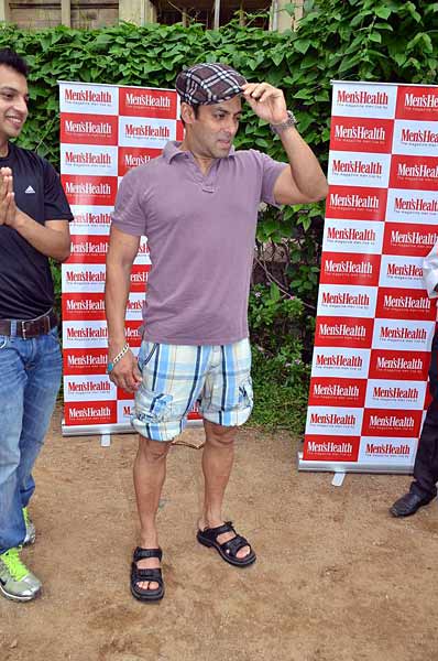 सलमान संग बॉलीवुड सितारों का 'गोल'  | सलमान के मूड