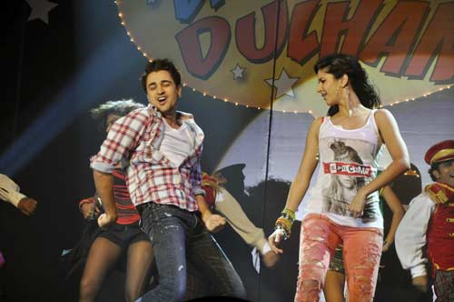 'मेरे ब्रदर की दुल्‍हन' का म्‍यूजिक लॉन्‍च । बॉलीवुड की जान