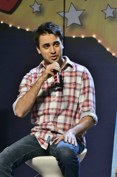 'मेरे ब्रदर की दुल्‍हन' का म्‍यूजिक लॉन्‍च । बॉलीवुड की जान