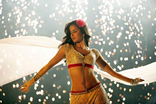 'मेरे ब्रदर की दुल्‍हन' की पहली झलक | कैटरीना कैफ के ठुमके... 