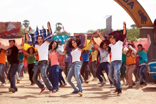 'मेरे ब्रदर की दुल्‍हन' की पहली झलक | कैटरीना कैफ के ठुमके... 