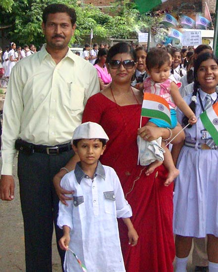 22 अगस्‍त 2011: लोगों ने भेजी तस्‍वीरें । मैं भी अन्‍ना, तू भी अन्‍ना