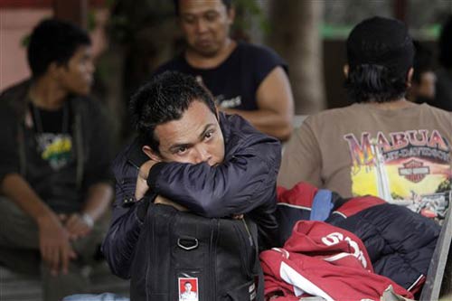 इस तरह डूबते जहाज से बचाए गए लोग...