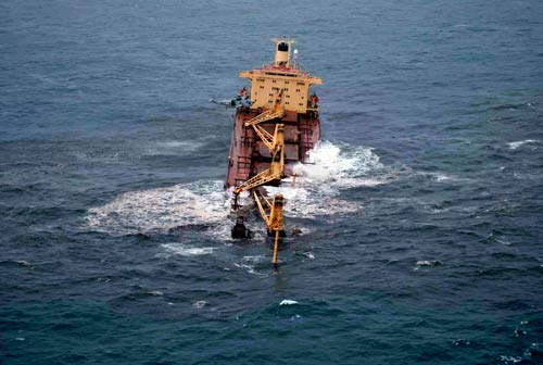 06 अगस्त 2011: तस्वीरों में देखें दिनभर की बड़ी खबरें | पढ़ें