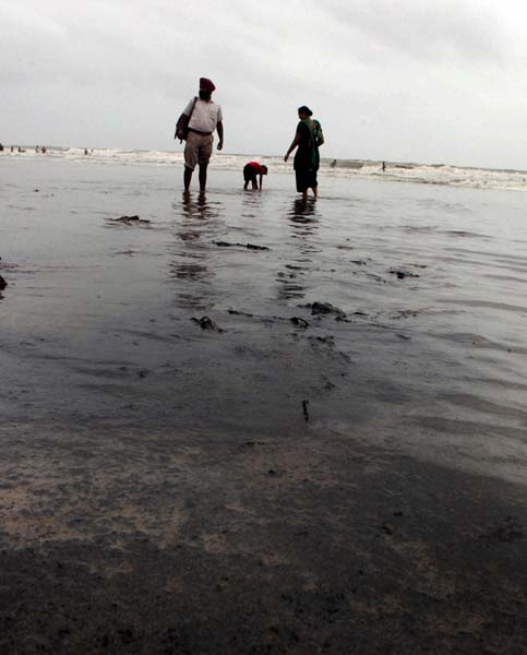 07 अगस्त 2011: तस्वीरों में देखें दिनभर की बड़ी खबरें | पढ़ें