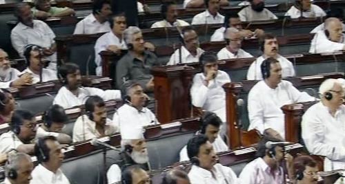 पीएम ने कहा, जनलोकपाल पर संसद में हो बहस