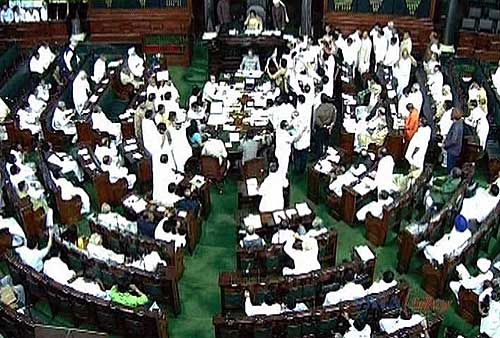 13 अगस्‍त 2011: तस्‍वीरों में देखें दिनभर की खबरें | पढ़ें