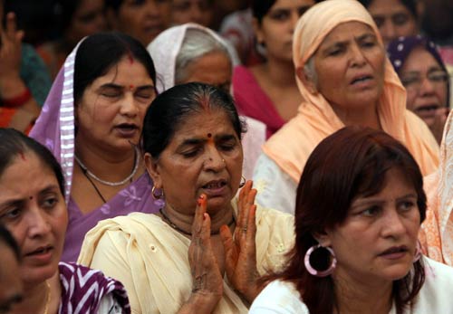 07 अगस्त 2011: तस्वीरों में देखें दिनभर की बड़ी खबरें | पढ़ें