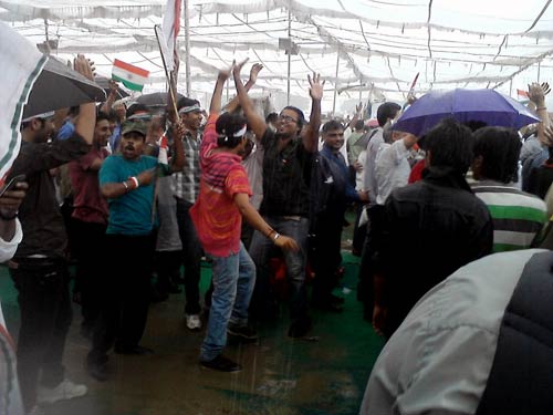 20 अगस्‍त 2011: लोगों ने आजतक को भेजी तस्‍वीरें | आपकी तस्‍वीरें