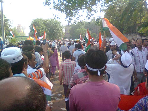 23 अगस्‍त 2011: लोगों ने भेजी तस्‍वीरें | फोटो: अलबेले समर्थक