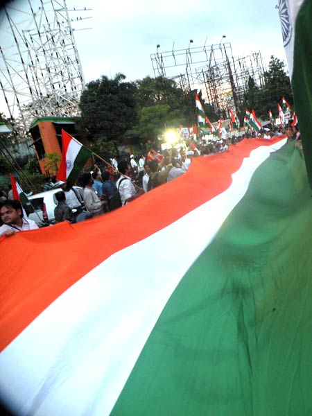 21 अगस्‍त 2011: लोगों ने आजतक को भेजी तस्‍वीरें | जनता का समर्थन