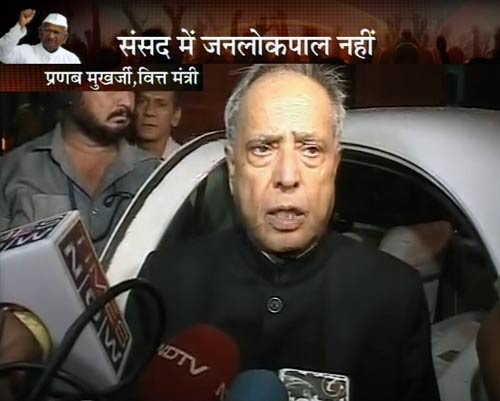 नेताओं का रवैया और अन्‍ना का आंदोलन...| हर ओर अन्‍ना