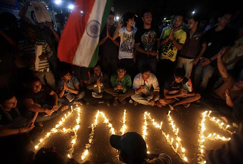तिहाड़ जेल के बाहर लोगों का हुजूम | समर्थन में उमड़ा जनसैलाब