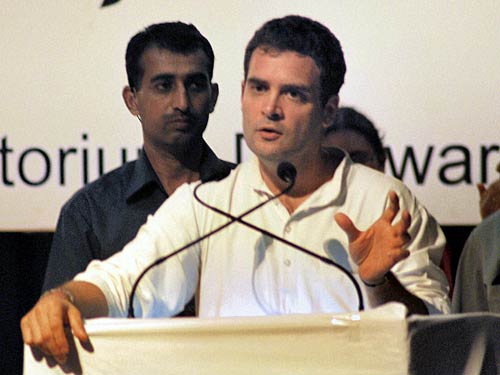 13 अगस्‍त 2011: तस्‍वीरों में देखें दिनभर की खबरें | पढ़ें