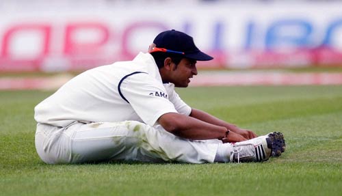 कुक ने टीम इंडिया को बैकफुट पर धकेला