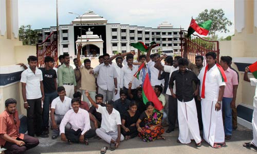 राजीव के हत्‍यारों की फांसी पर रोक | राजीवः अधूरी यात्रा