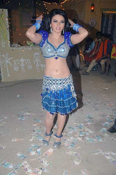 फिर होश उड़ाने को तैयार राखी सावंत | हॉट 'आइटम गर्ल'