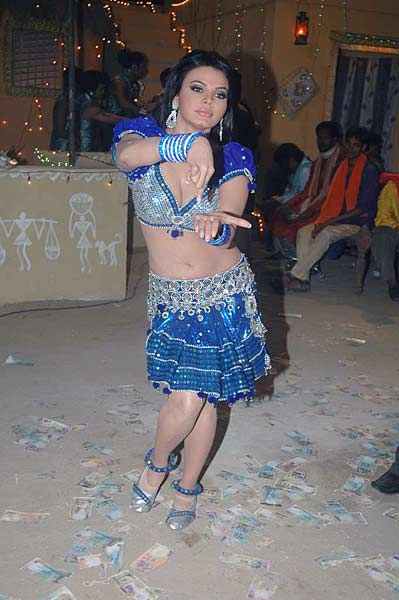 फिर होश उड़ाने को तैयार राखी सावंत | हॉट 'आइटम गर्ल'