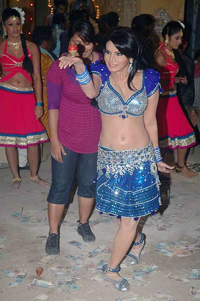 फिर होश उड़ाने को तैयार राखी सावंत | हॉट 'आइटम गर्ल'