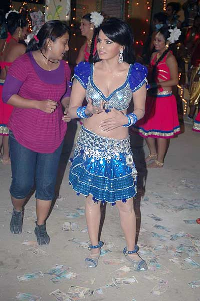 फिर होश उड़ाने को तैयार राखी सावंत | हॉट 'आइटम गर्ल'