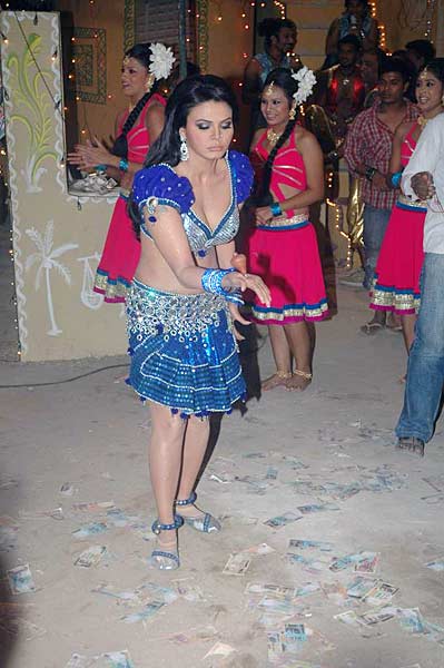 फिर होश उड़ाने को तैयार राखी सावंत | हॉट 'आइटम गर्ल'