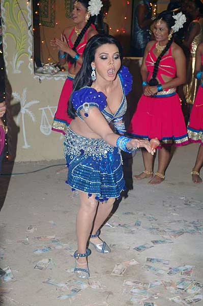 फिर होश उड़ाने को तैयार राखी सावंत | हॉट 'आइटम गर्ल'