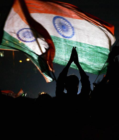 रामलीला मैदान में अन्‍ना 'लीला' । अन्ना के अलबेले समर्थक...