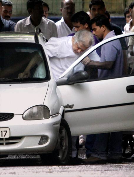 शम्‍मी कपूर की अंतिम यात्रा |   नहीं रहें शम्‍मी कपूर