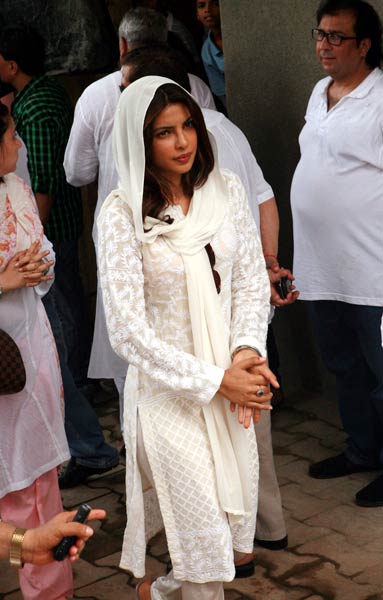 शम्‍मी कपूर की अंतिम यात्रा |   नहीं रहें शम्‍मी कपूर