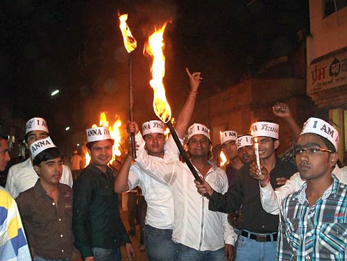 23 अगस्‍त 2011: लोगों ने भेजी तस्‍वीरें | फोटो: अलबेले समर्थक