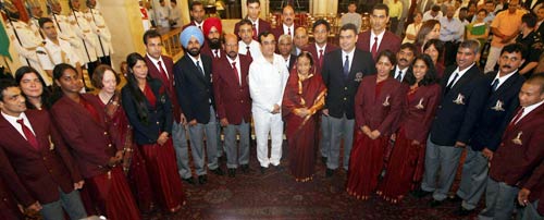 29 अगस्‍त 2011: तस्‍वीरों में देखें दिनभर की बड़ी खबरें  | पढ़ें