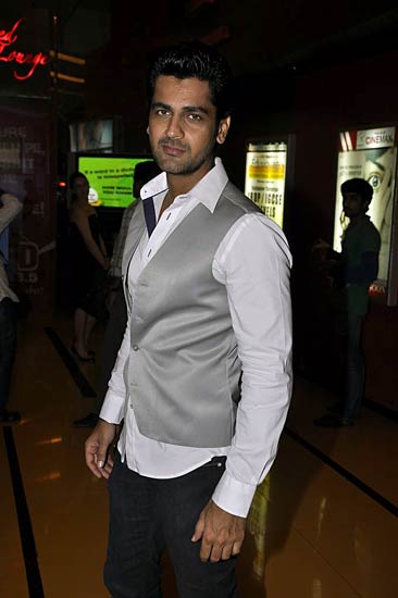 'टेल मी ओ खुदा' में नजर आएंगी ईशा देओल |   हुस्‍न जो दीवाना बना दे...