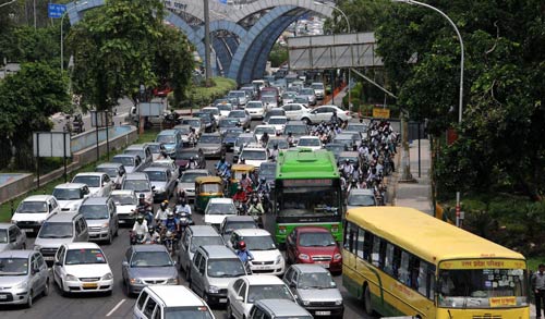 01 अगस्त 2011: तस्वीरों में देखें दिनभर की बड़ी खबरें । पढ़ें