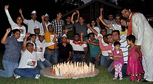 23 अगस्‍त 2011: लोगों ने भेजी तस्‍वीरें | फोटो: अलबेले समर्थक