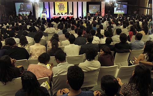 तस्वीरों में माइंड रॉक्स इंडिया टुडे यूथ समिट 2011 | NO MORE भ्रष्‍टाचार