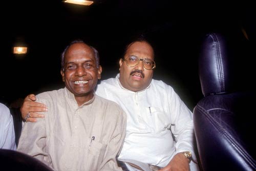 तस्वीरों की जुबानी 'अमर-कहानी'