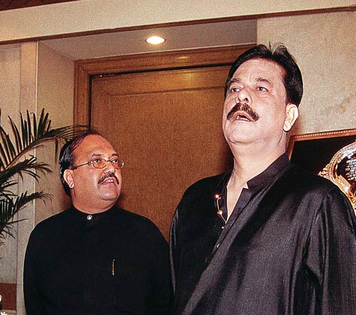 तस्वीरों की जुबानी 'अमर-कहानी'