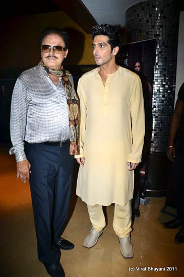 बॉलीवुड परियों से गुलजार हुआ फैशन शो...| हिल्‍टन की पार्टी