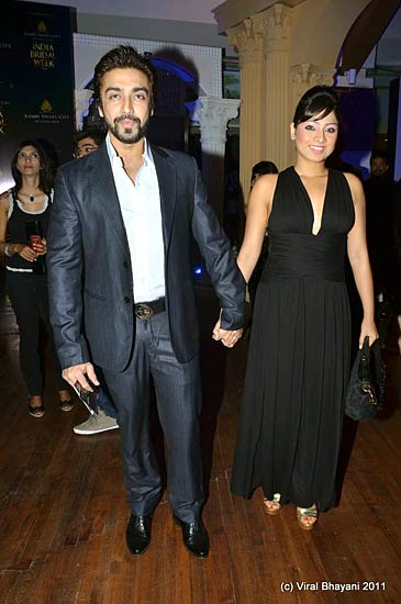 बॉलीवुड परियों से गुलजार हुआ फैशन शो...| हिल्‍टन की पार्टी