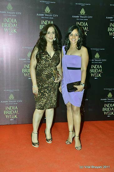 बॉलीवुड परियों से गुलजार हुआ फैशन शो...| हिल्‍टन की पार्टी