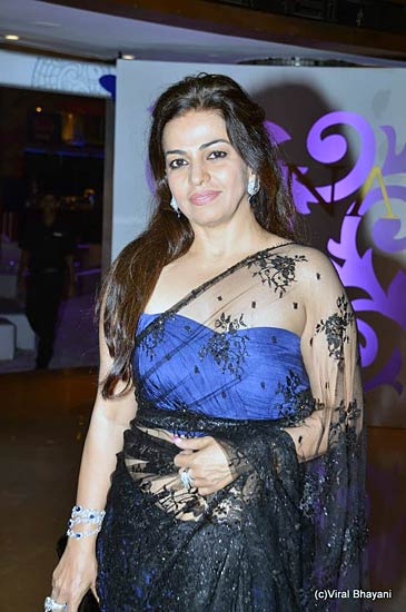 बॉलीवुड परियों से गुलजार हुआ फैशन शो...| हिल्‍टन की पार्टी