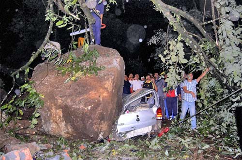 भूकंप के बाद की कुछ और तस्‍वीरें