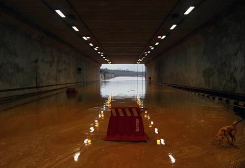 फिर बारिश से नहा गई दिल्ली