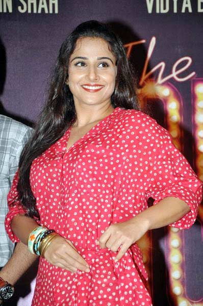 फिल्म ‘डर्टी पिक्चर’ का फर्स्ट लुक... | बोल्‍ड होती विद्या बालन