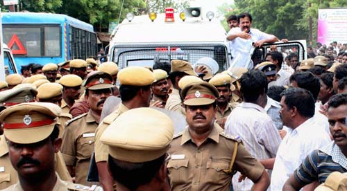 31 अगस्‍त 2011: तस्‍वीरों में देखें दिनभर की बड़ी खबरें | पढ़ें