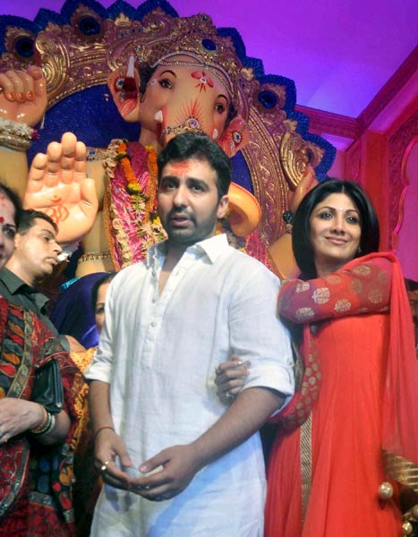 तस्‍वीरों में बीते सप्‍ताह बॉलीवुड की हलचल