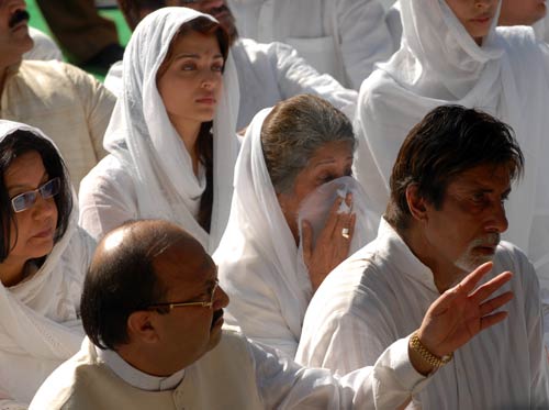 अमर-अमिताभ की दोस्‍ती, बड़ी है पुरानी