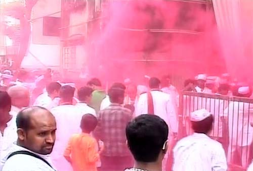 अगले बरस तू जल्‍दी आ... | ऐश्‍वर्या ने की गणपति की पूजा