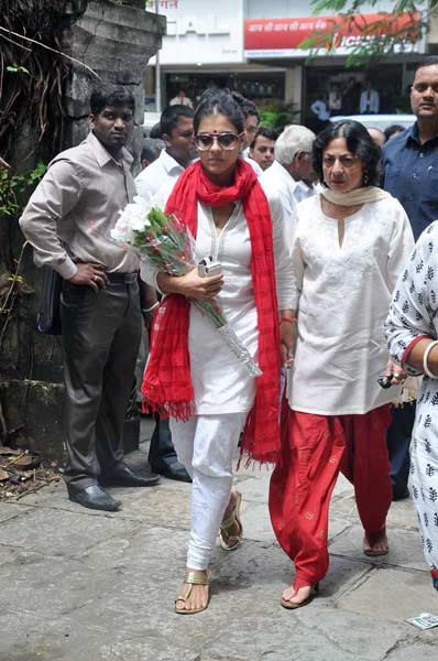 गौतम की अंतिम यात्रा में उमड़ा बॉलीवुड |नहीं रहें शम्‍मी